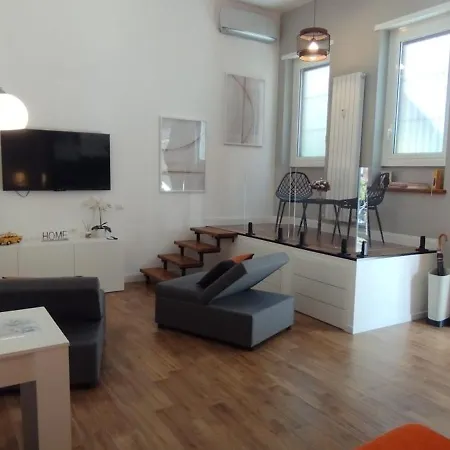 Loft 18a - Casa Con Ingresso Indipendente E Parcheggio Gratuito 公寓 *