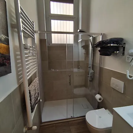 Διαμέρισμα Loft 18a - Casa Con Ingresso Indipendente E Parcheggio Gratuito *