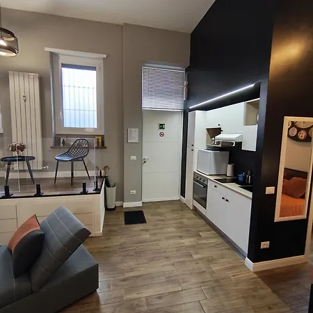 Apartament Loft 18a - Casa Con Ingresso Indipendente E Parcheggio Gratuito *