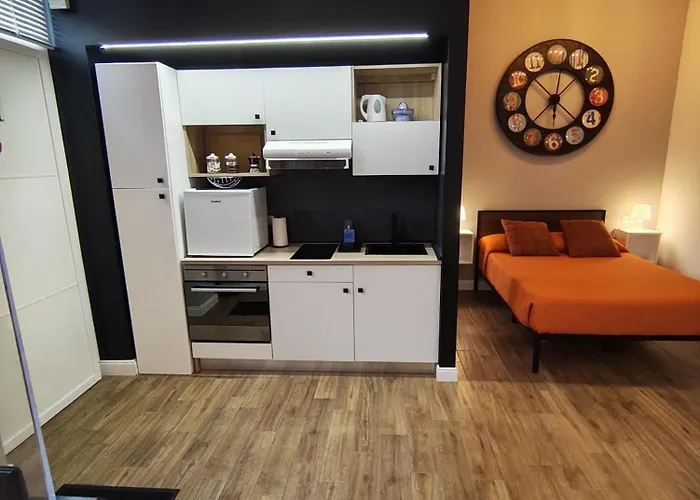 Loft 18a - Casa Con Ingresso Indipendente E Parcheggio Gratuito Lägenhet *